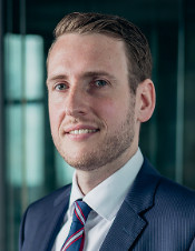 Foto des Autors von NVwZ-Editorial Heft 22/2025 Dr. Sebastian Schmitt